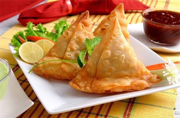 Vegetable Samosas (Pair)